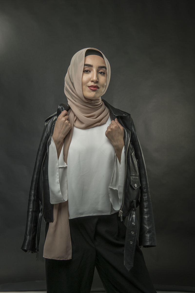 Katta etikli busty qizlar